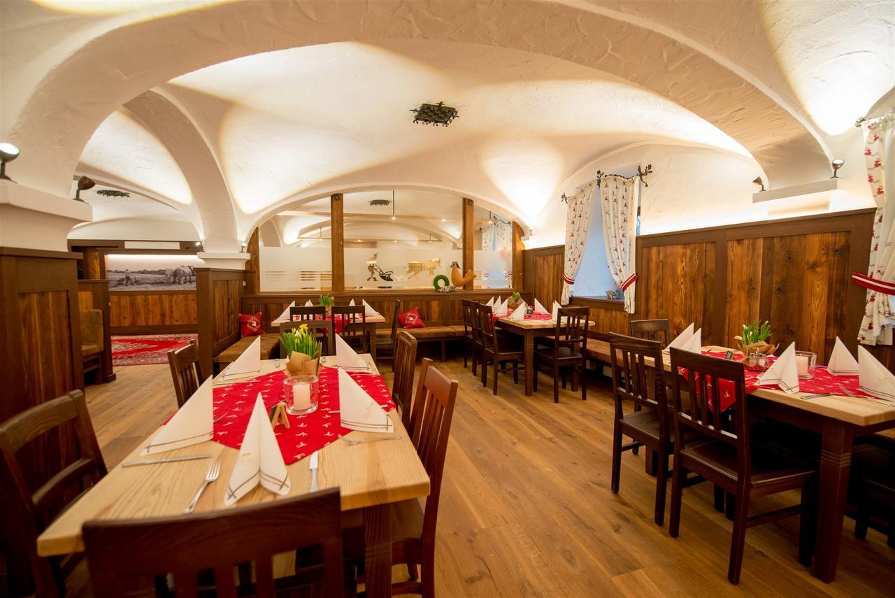 Landgasthof Goldener Pflug Frasdorf Exterior foto