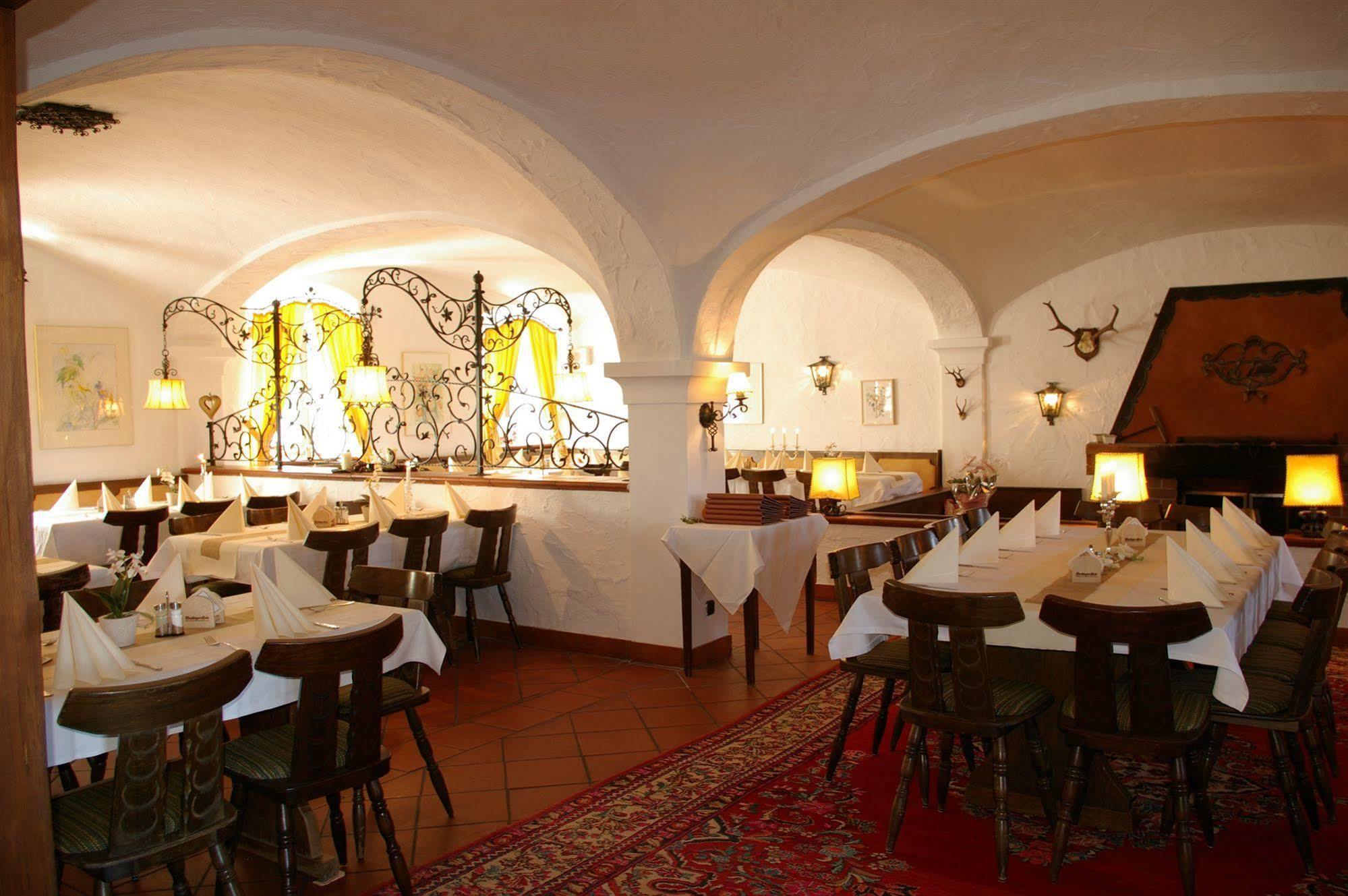 Landgasthof Goldener Pflug Frasdorf Exterior foto