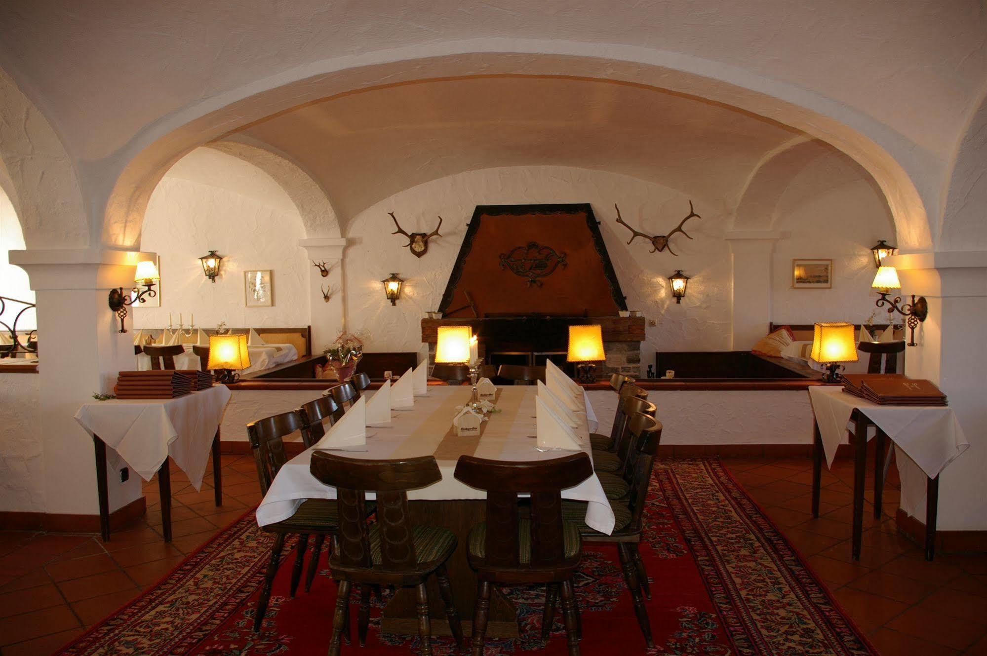 Landgasthof Goldener Pflug Frasdorf Exterior foto