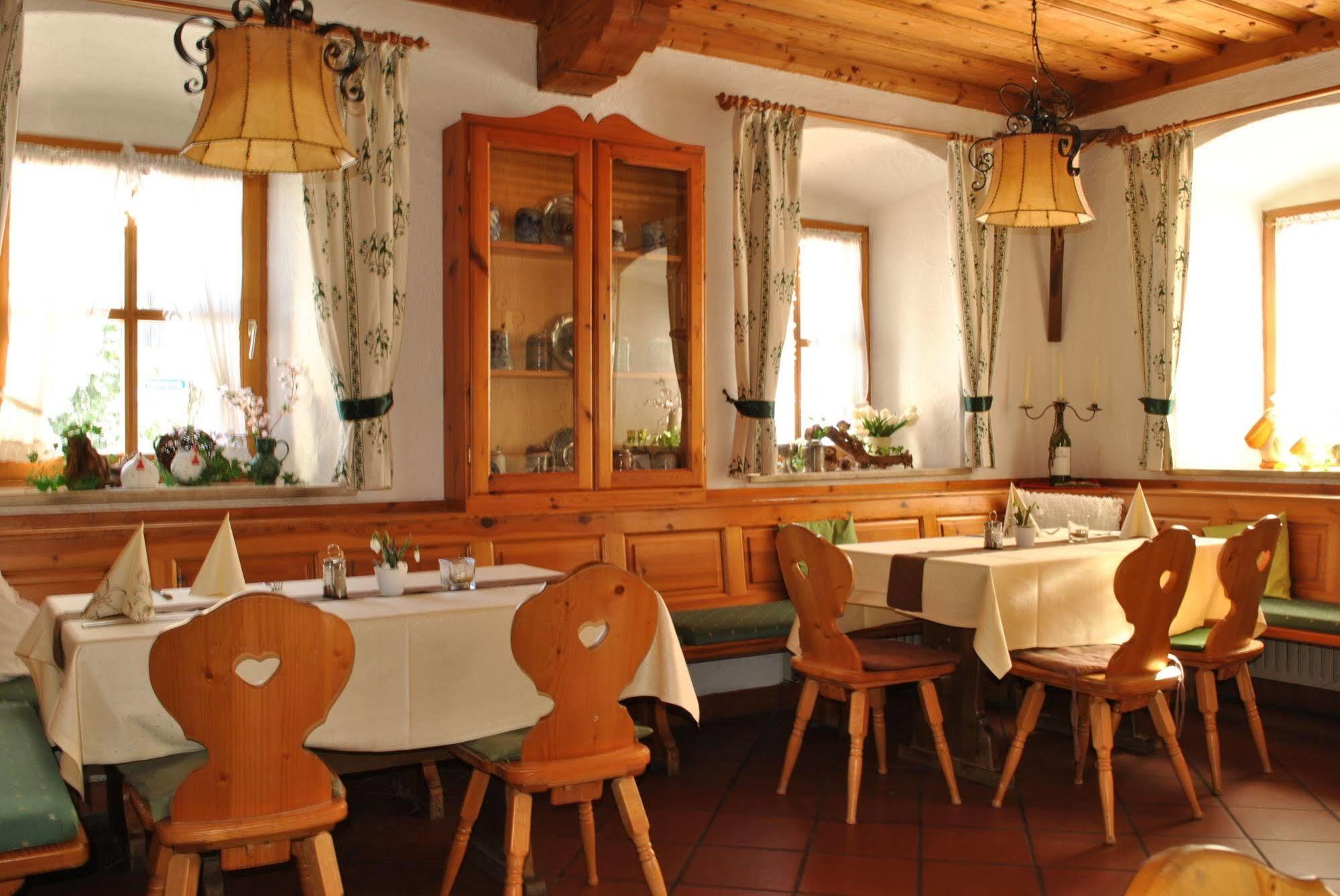 Landgasthof Goldener Pflug Frasdorf Exterior foto
